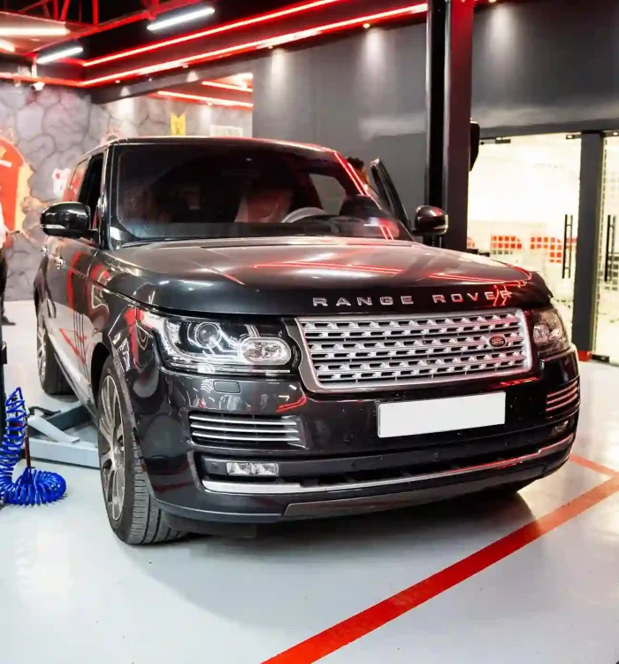 Range Rover Service in Abu Dhabi - Mussafah